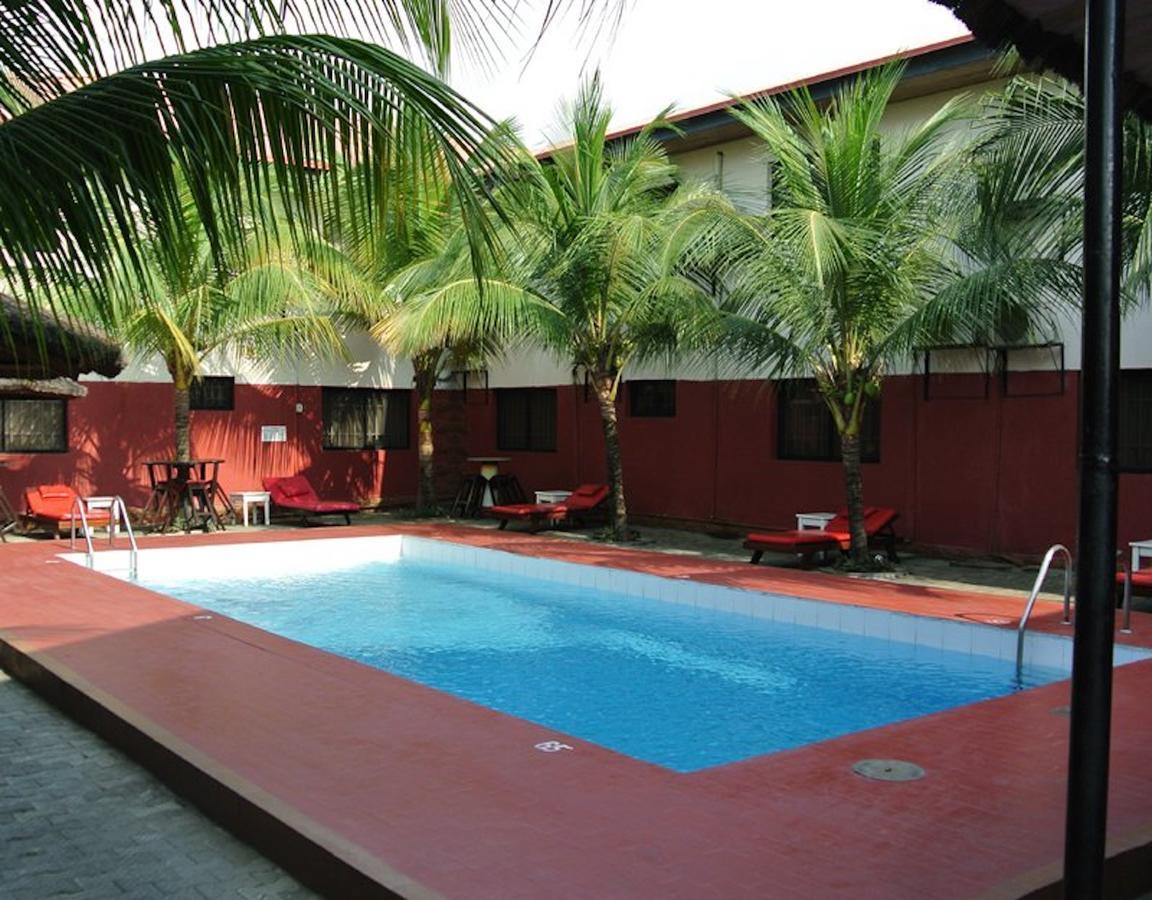 La Playa Suites Lagos Eksteriør billede