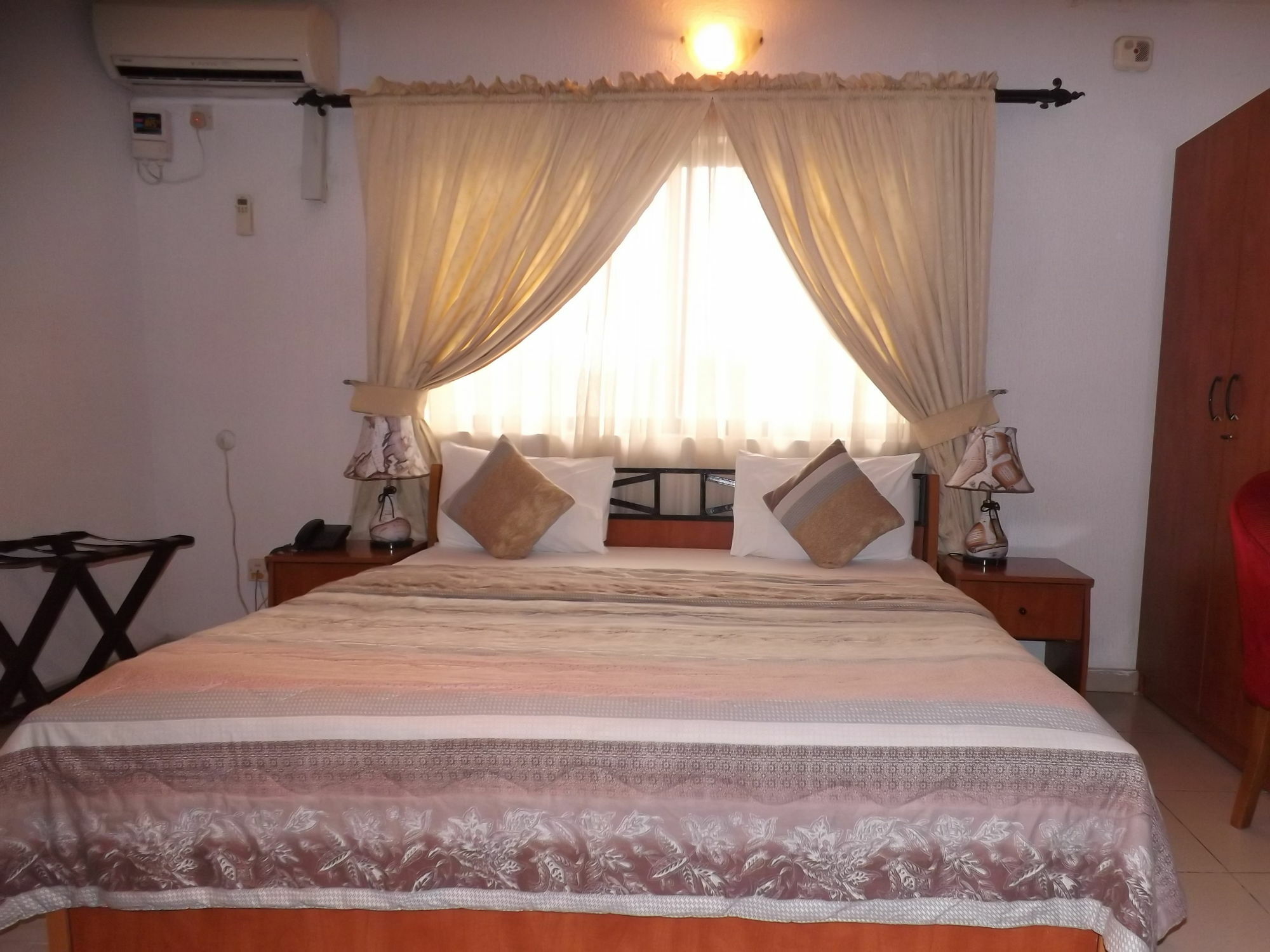 La Playa Suites Lagos Eksteriør billede